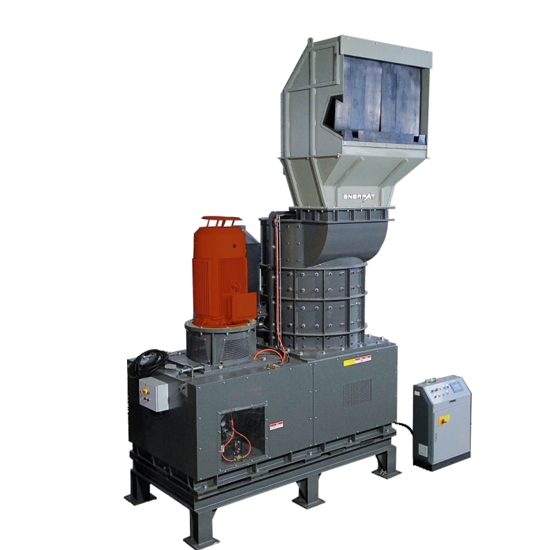 Вертикальный измельчитель (молот -мельница)