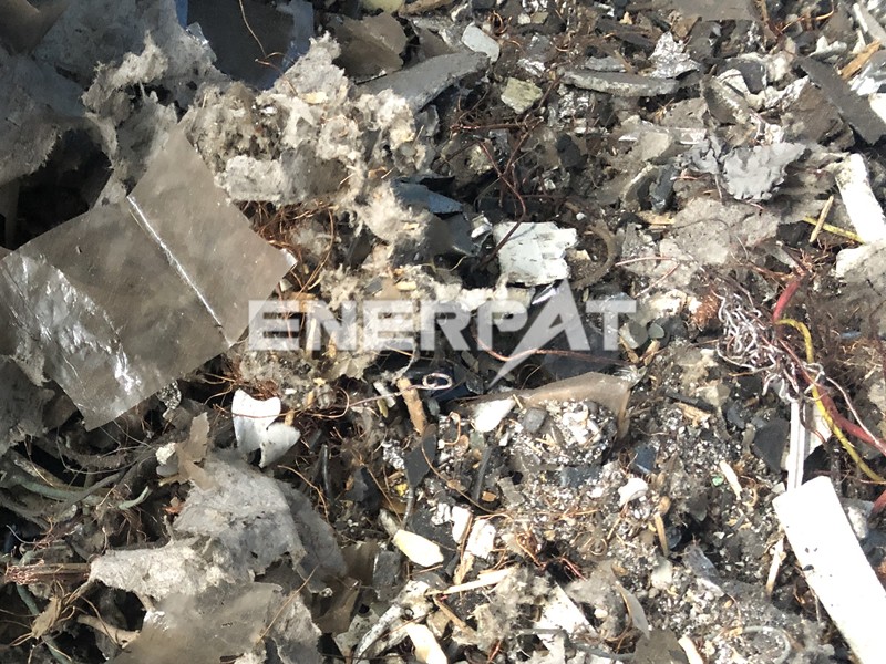 Вертикальный измельчитель (молот -мельница)