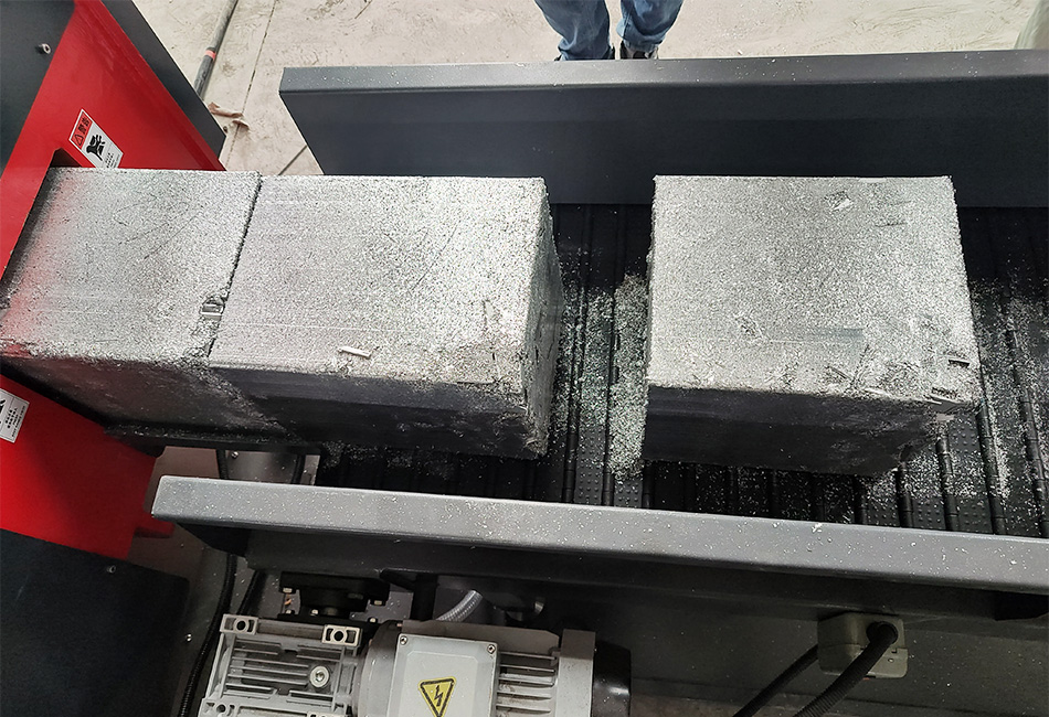 Автоматический Пресс Для Металла С Бункерной Подачей (2)