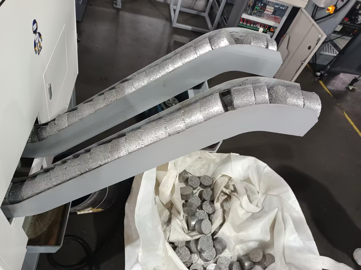 Металлическая Стружка Брикетировочный Пресс (двойной Выход) 