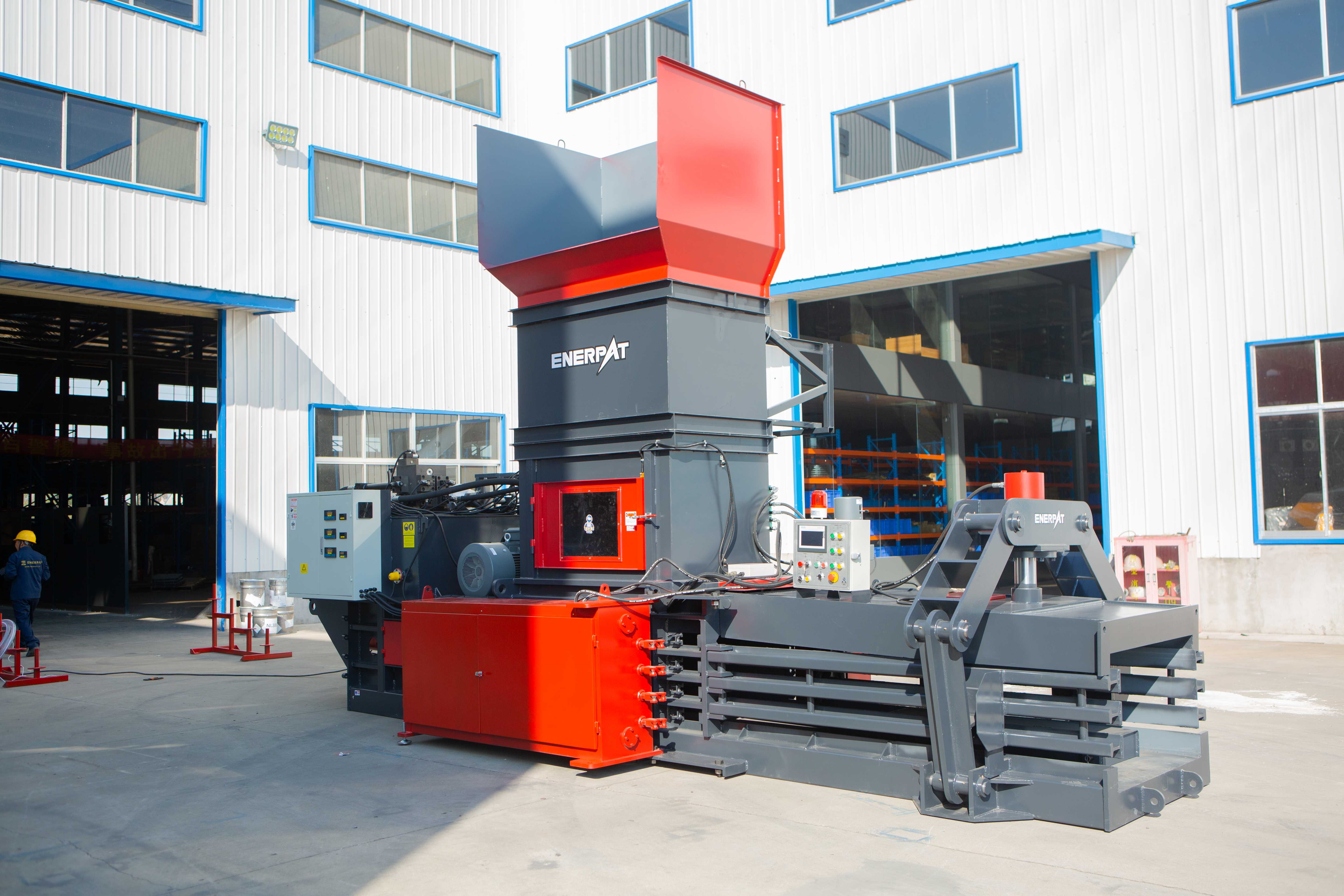 горизонтальный пресс-подборщик картона